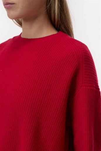 Closed, cropped crew neck, Chili Pepper Red